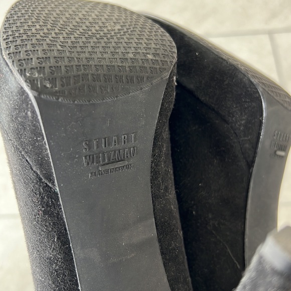 Stuart Weitzman Booties - size 9 - Picture 4 of 7